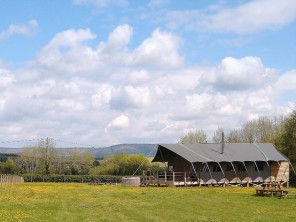 Family Glamping in a Luxury Safari Tent Kilve with Hot Tub on a Somerset Farm near Brompton Ralph, England
